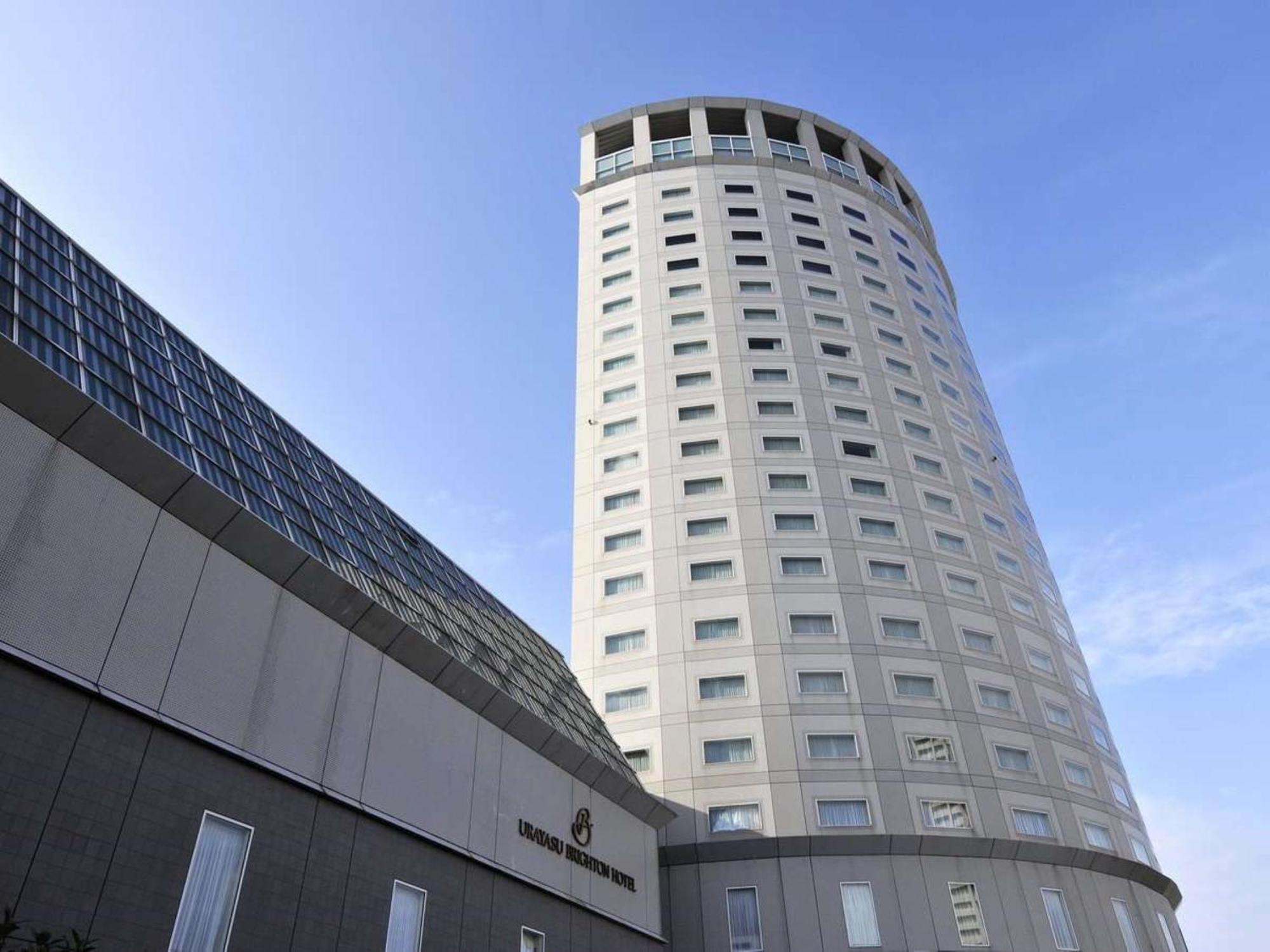 Urayasu Brighton Hotel Tokyo Bay מראה חיצוני תמונה