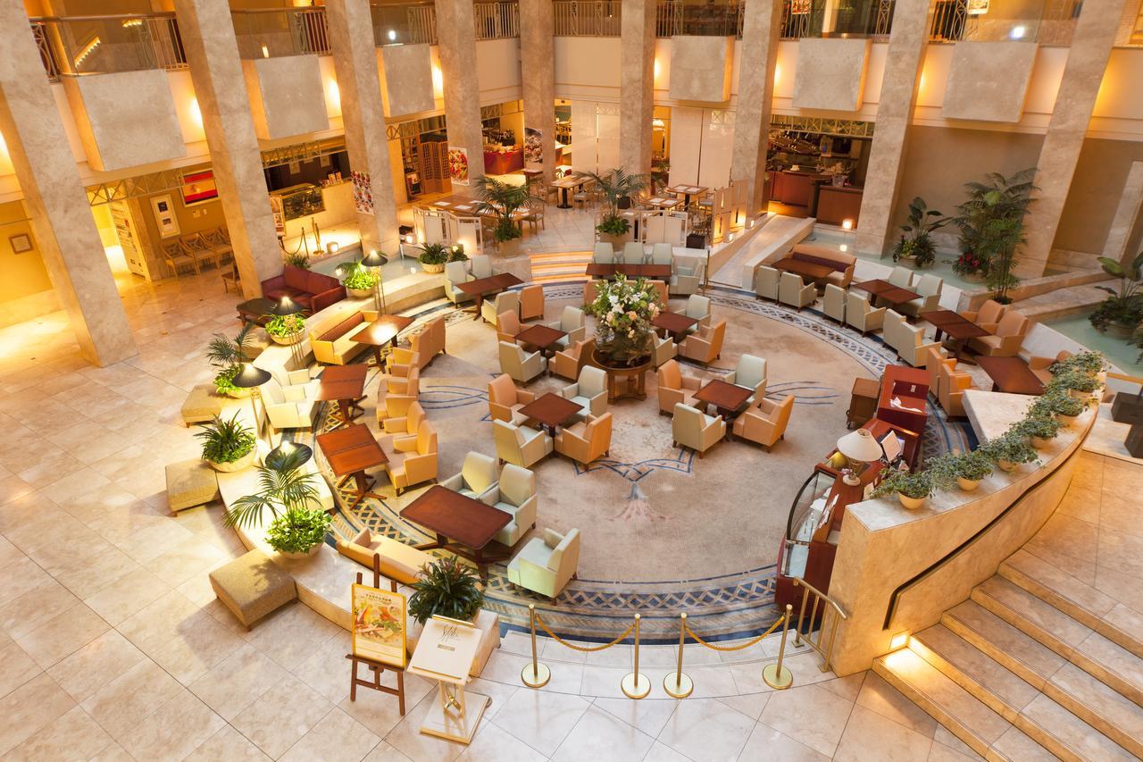 Urayasu Brighton Hotel Tokyo Bay מראה חיצוני תמונה Lobby