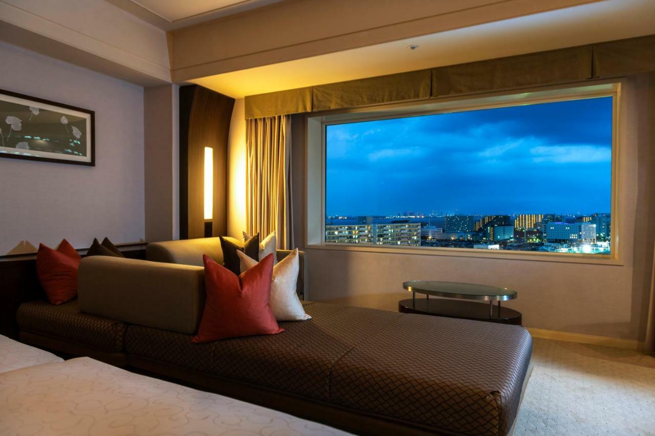Urayasu Brighton Hotel Tokyo Bay מראה חיצוני תמונה A suite at the hotel