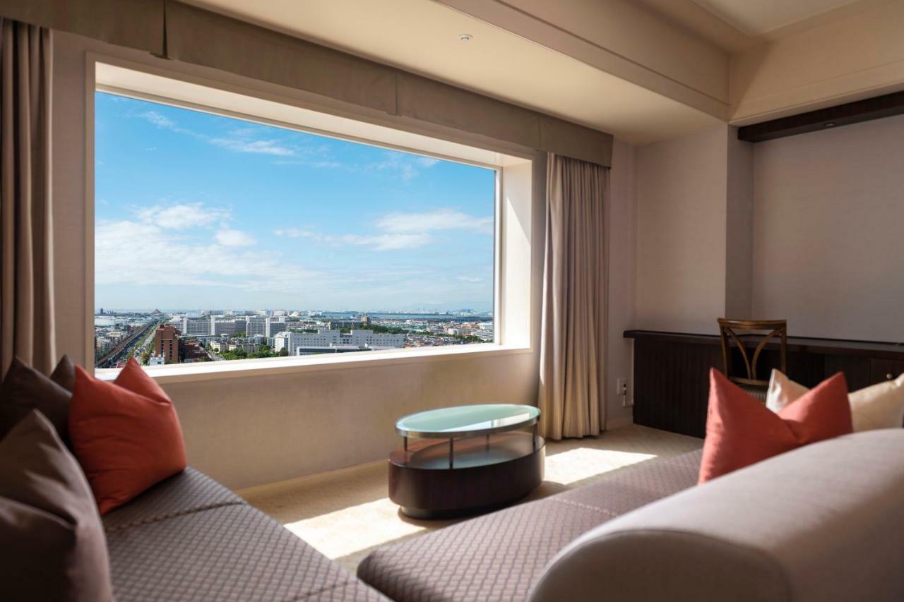 Urayasu Brighton Hotel Tokyo Bay מראה חיצוני תמונה A room at the hotel