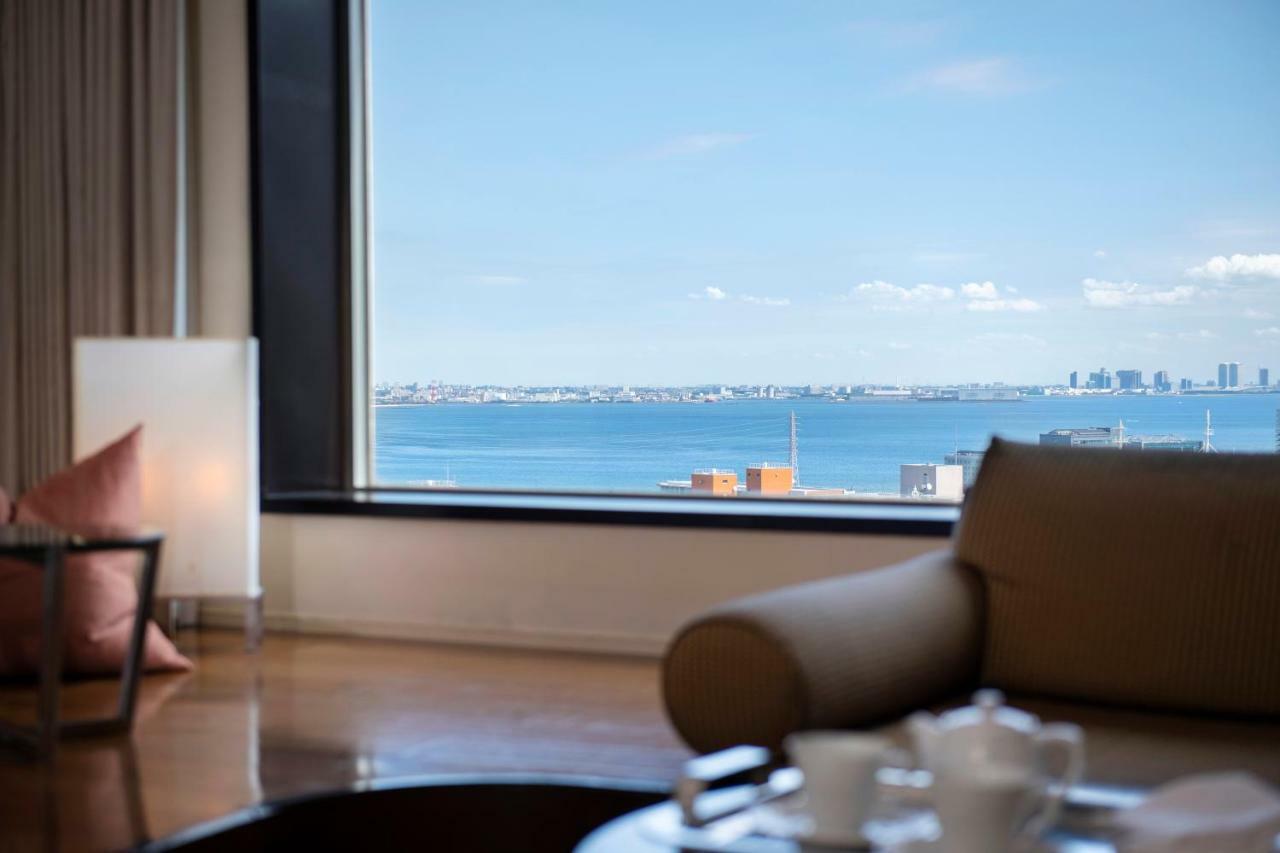 Urayasu Brighton Hotel Tokyo Bay מראה חיצוני תמונה View from a suite